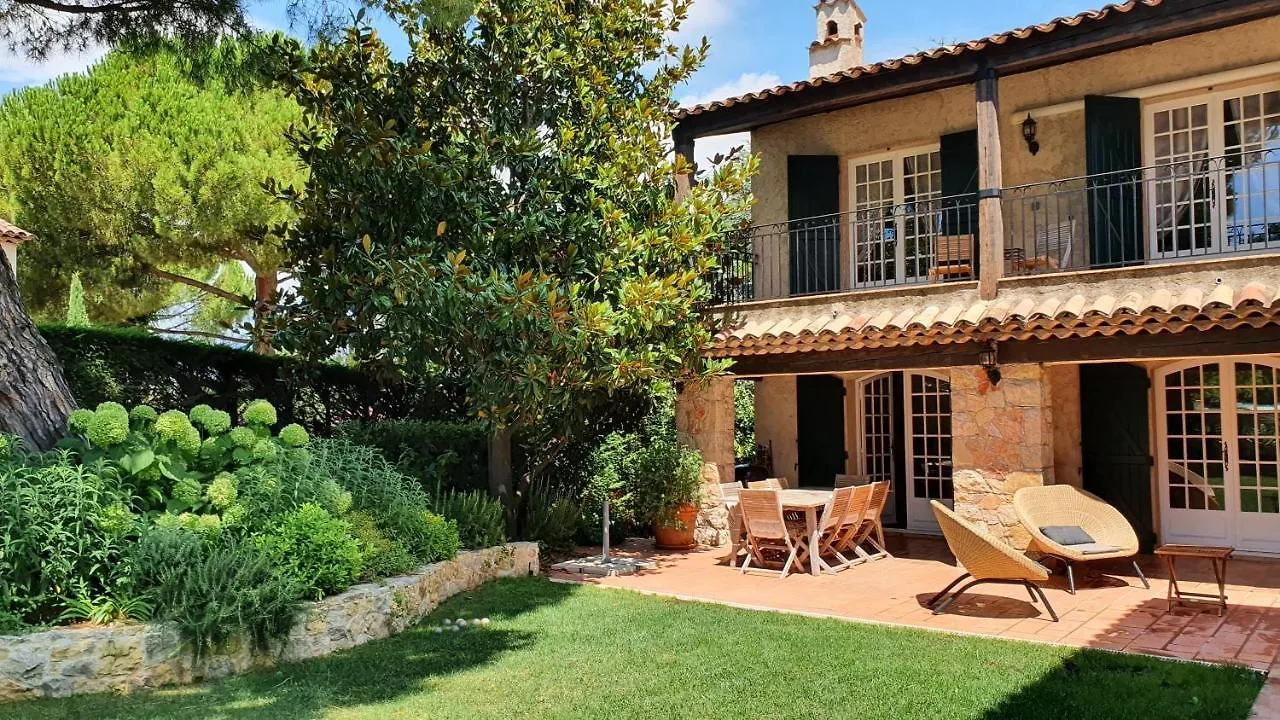 Villa Vuyani Antibes Frankreich